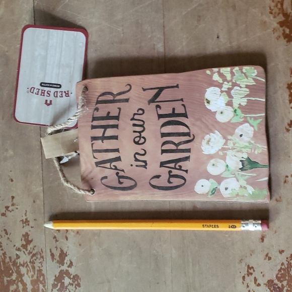 Red Shed Garden Luggage Tag Hanging Sign- NWT! - Picture 8 of 8